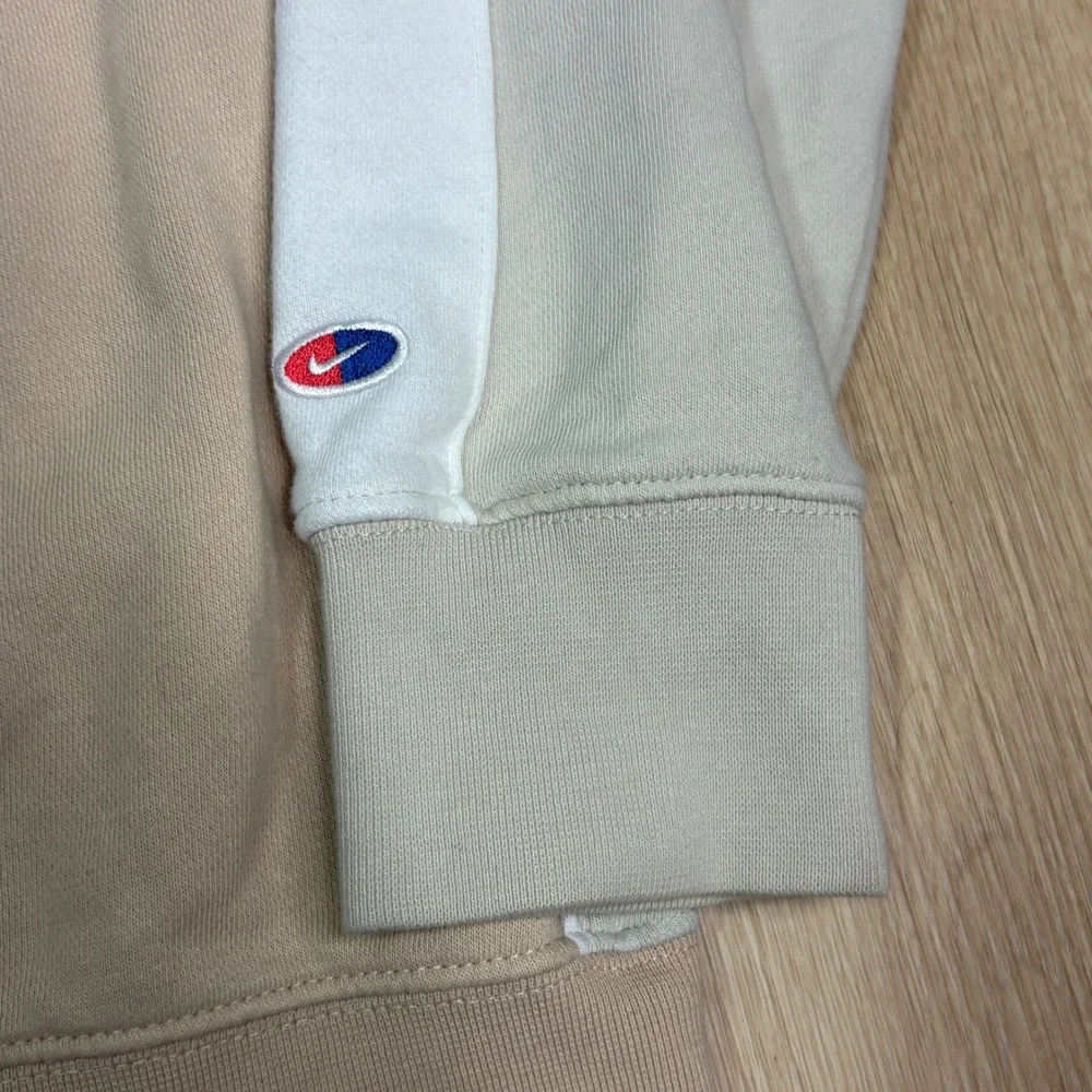 Nike Club Crew Sweatshirt Sportswear Mens Large Tan Cream Colorblock 72 Logo